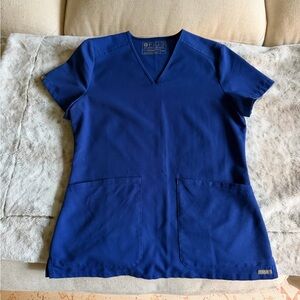 💙 Blue Figs Two Pocket Scrub Top